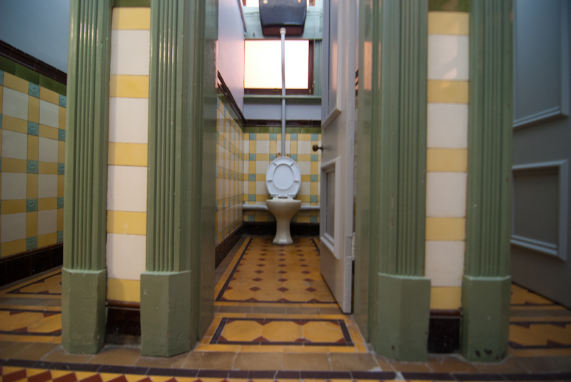 city hall wc